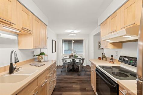 17112 NE 45th Street Redmond WA 98052