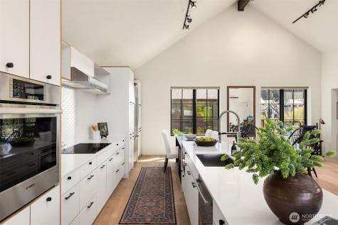 4565 Flying Goat Avenue NE Bainbridge Island WA 98110