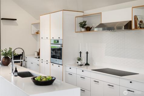 4565 Flying Goat Avenue NE Bainbridge Island WA 98110