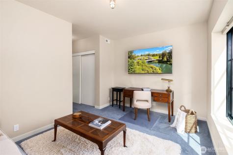 4565 Flying Goat Avenue NE Bainbridge Island WA 98110