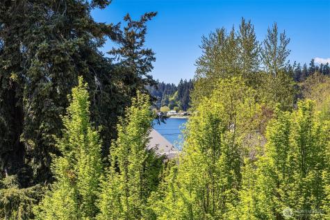 4565 Flying Goat Avenue NE Bainbridge Island WA 98110