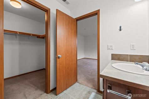 17817 79th Avenue Court E Puyallup WA 98375