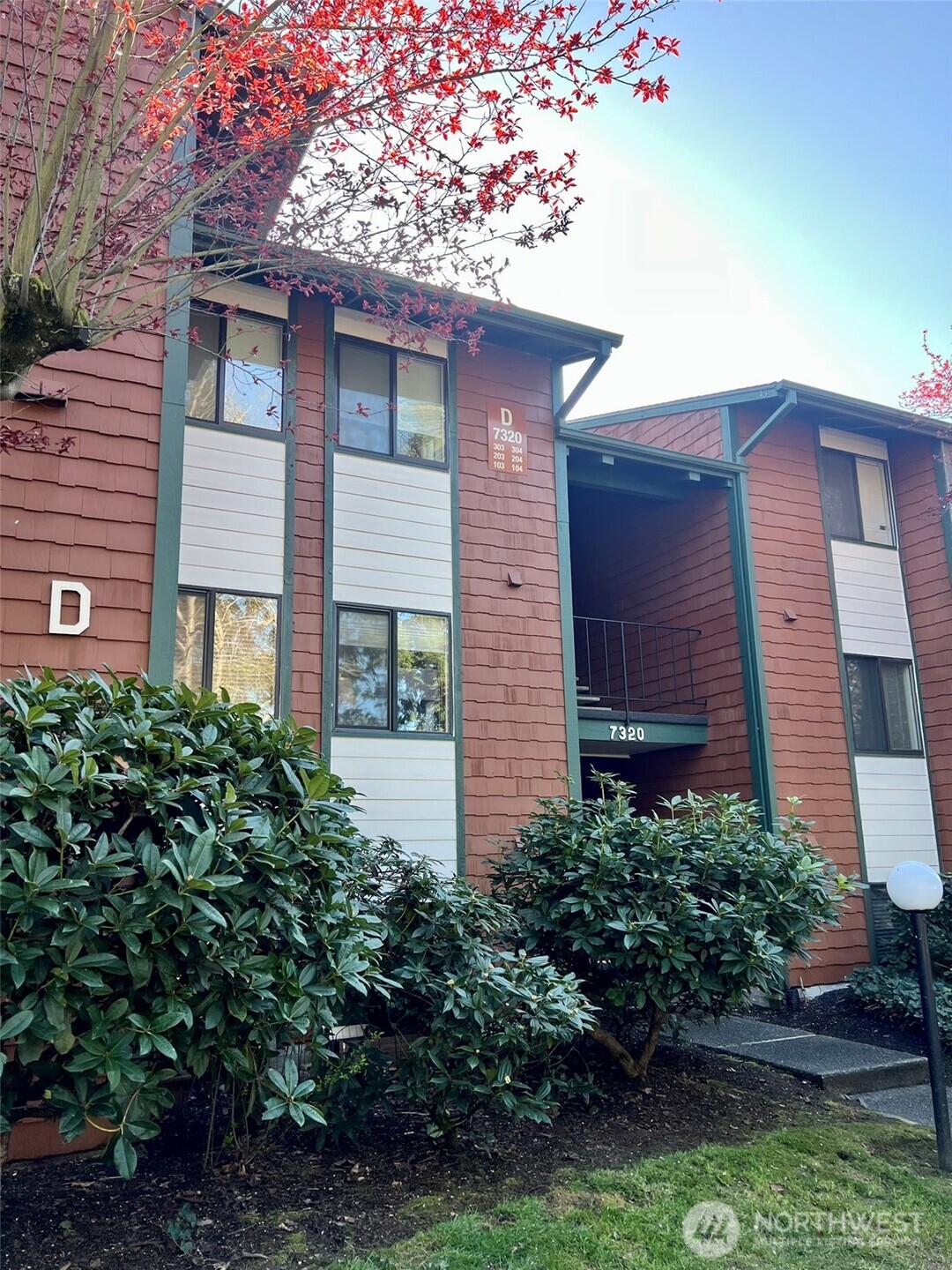 7320 N Skyview Place Tacoma WA 98406
