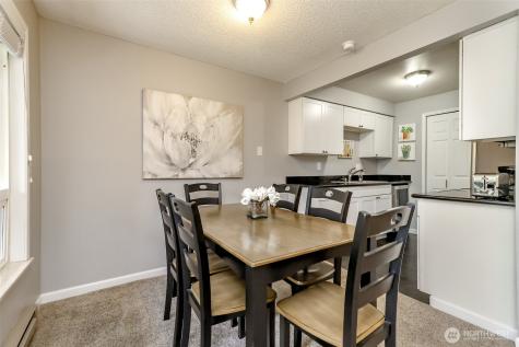 7320 N Skyview Place Tacoma WA 98406