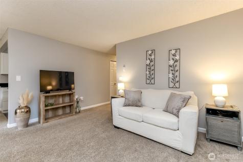 7320 N Skyview Place Tacoma WA 98406