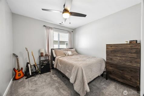 2280 Simmons Street Dupont WA 98327