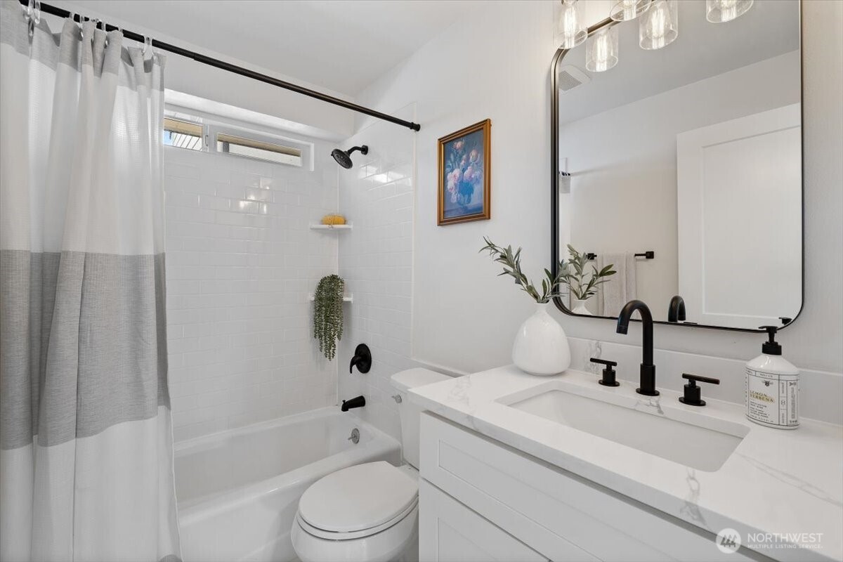 2701 NE 110th Street Seattle WA 98125