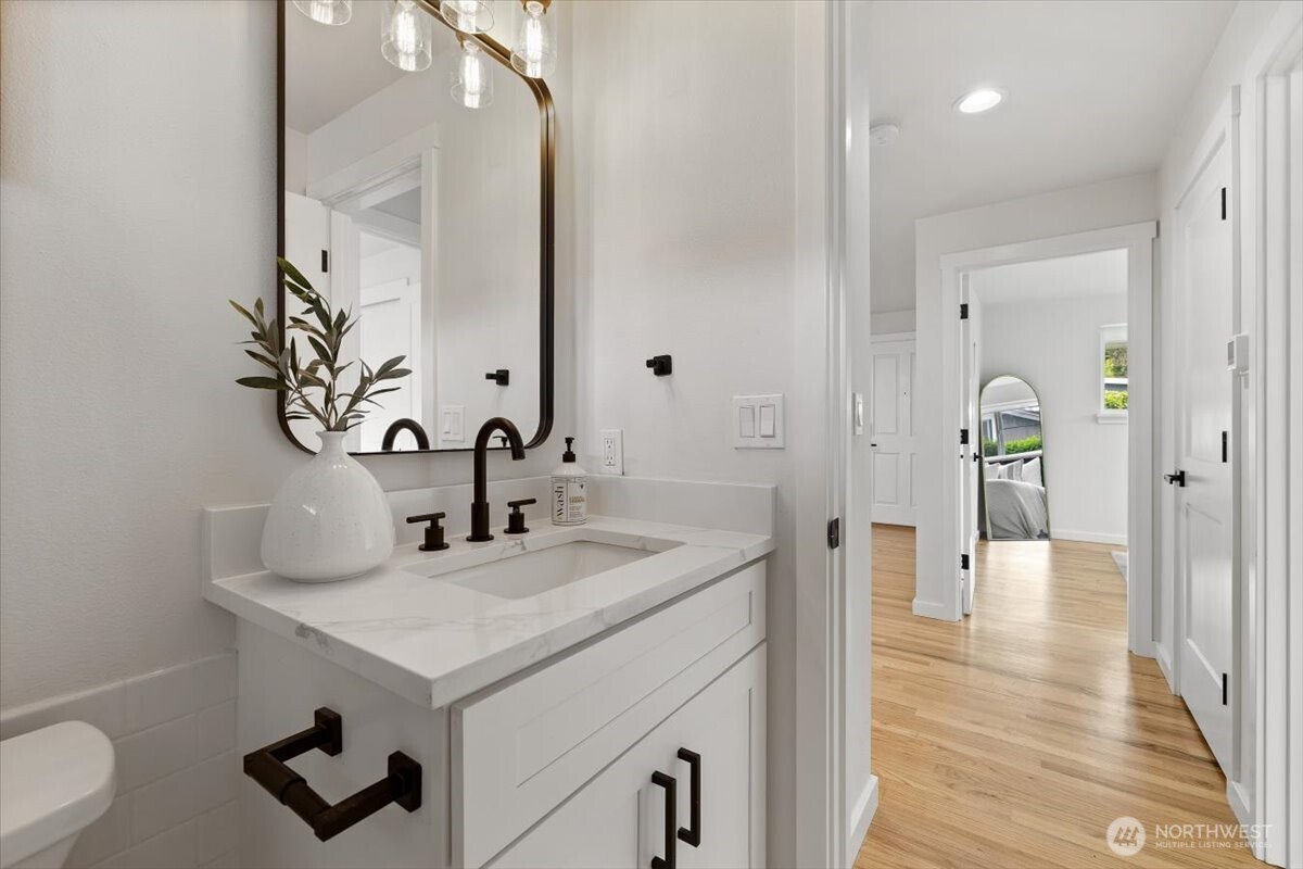 2701 NE 110th Street Seattle WA 98125