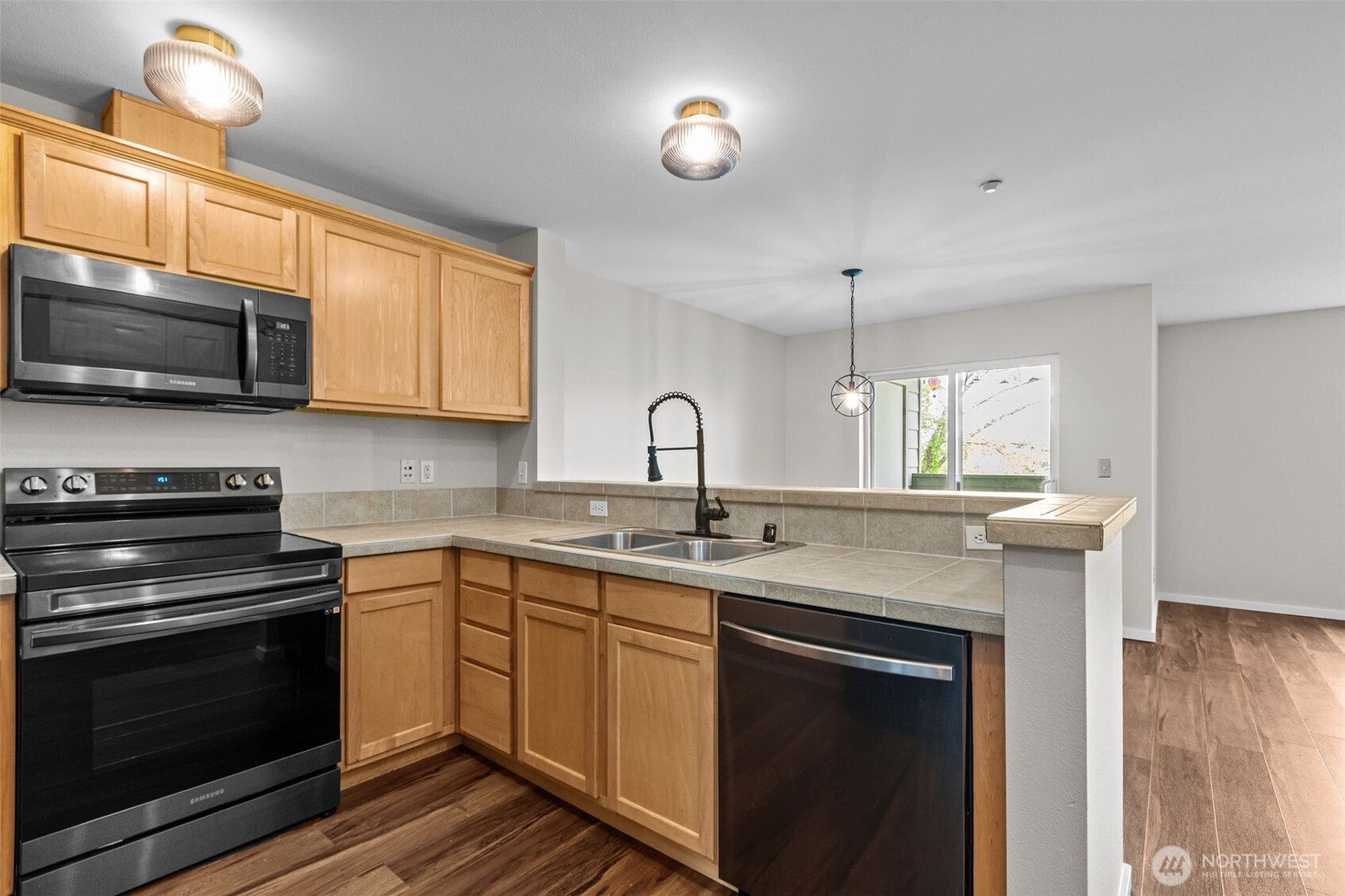 1931 23rd Place NE Issaquah WA 98029