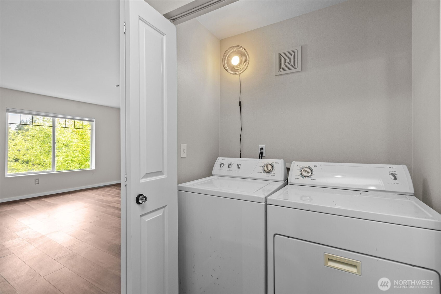 1931 23rd Place NE Issaquah WA 98029