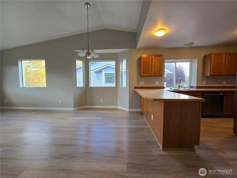 12432 SE 272 Place Kent WA 98030