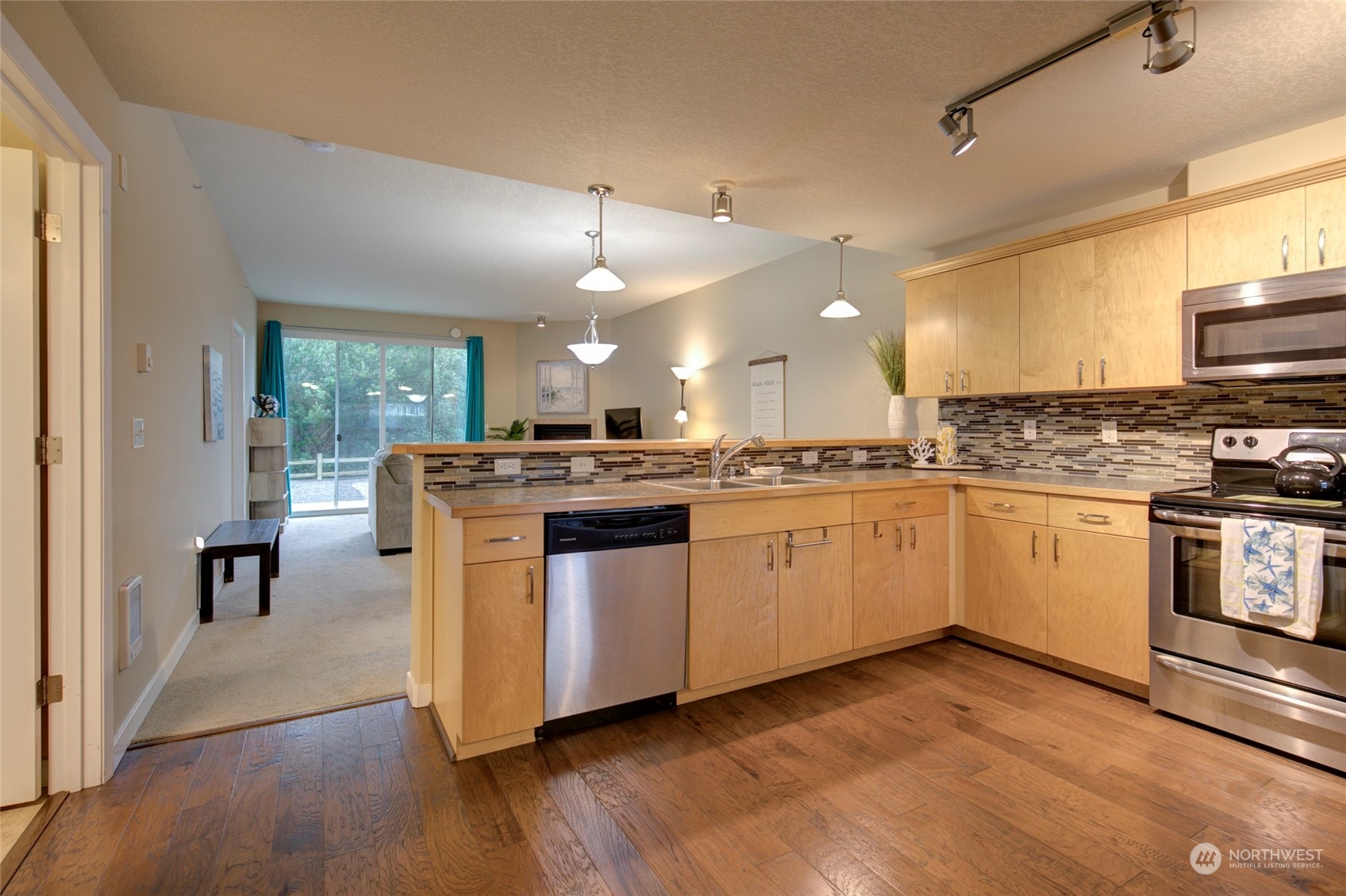 262 Oyhut Bay Boulevard SW Ocean Shores WA 98569