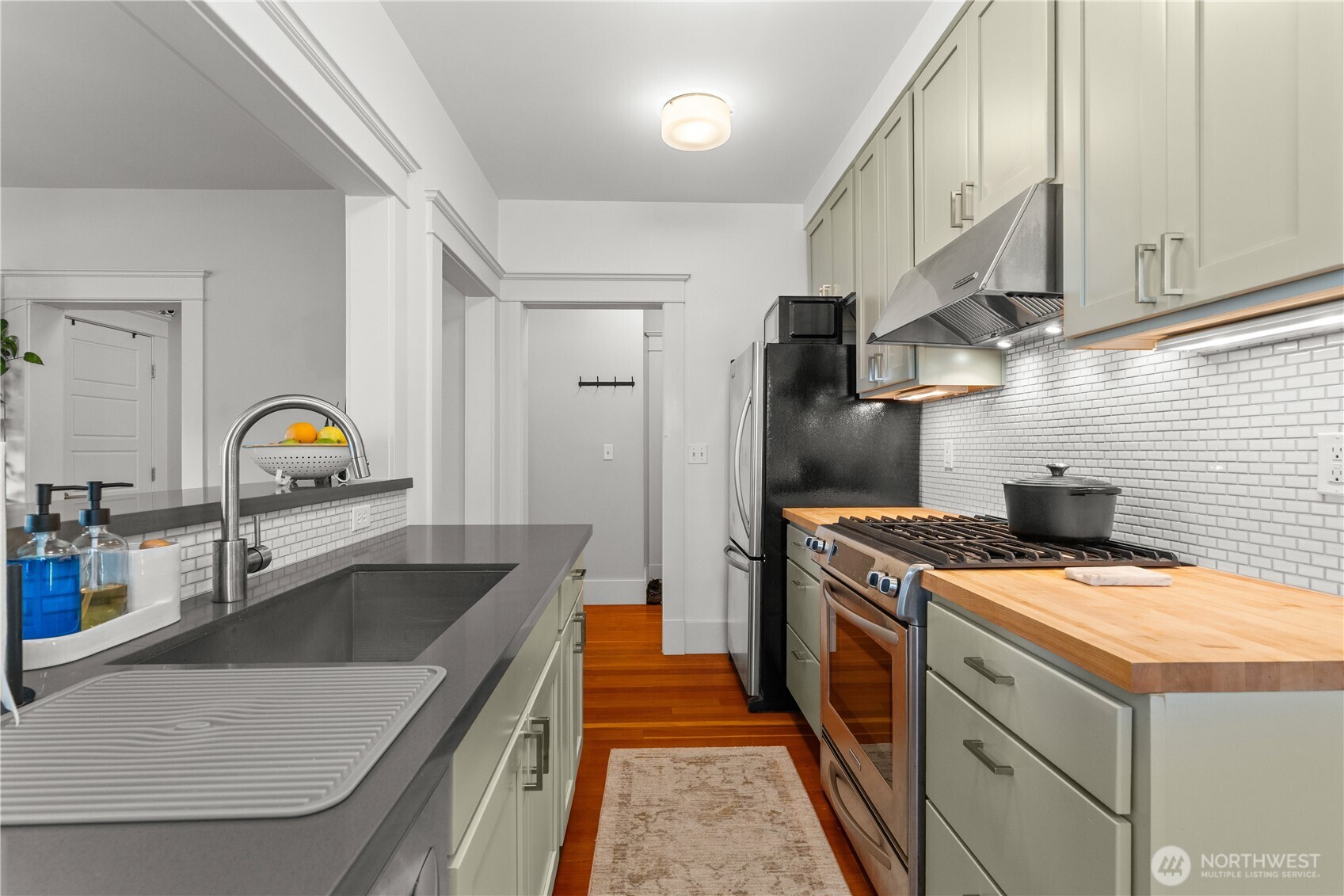 4420 Dayton Avenue N Seattle WA 98103