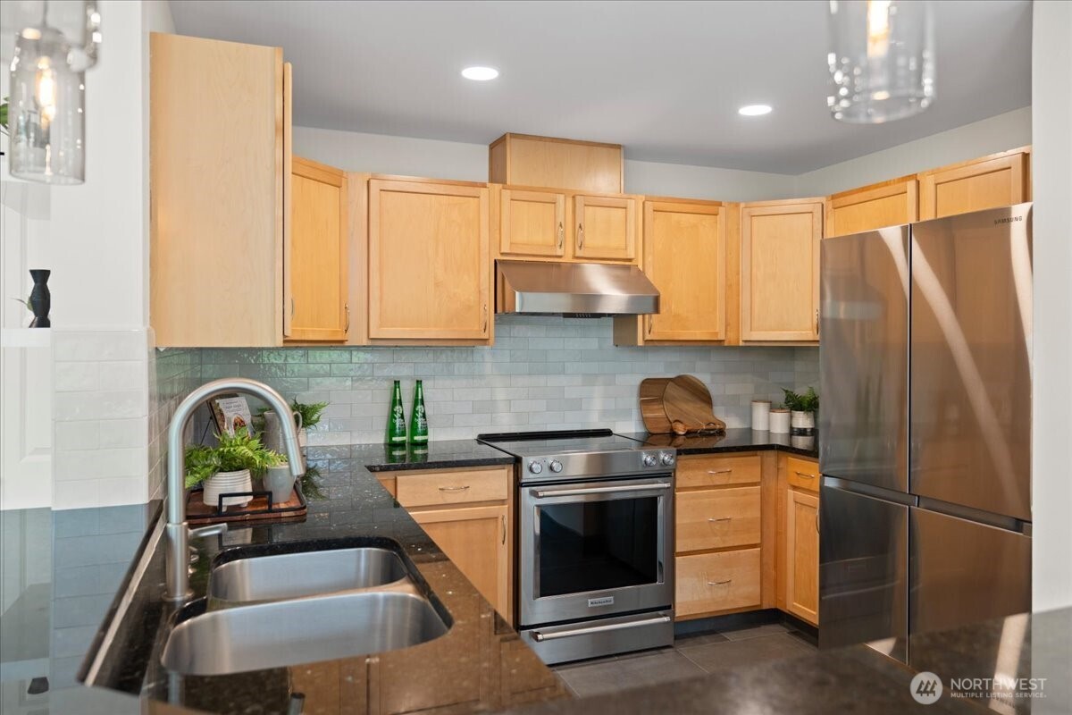6121 Hazel Avenue SE Auburn WA 98092