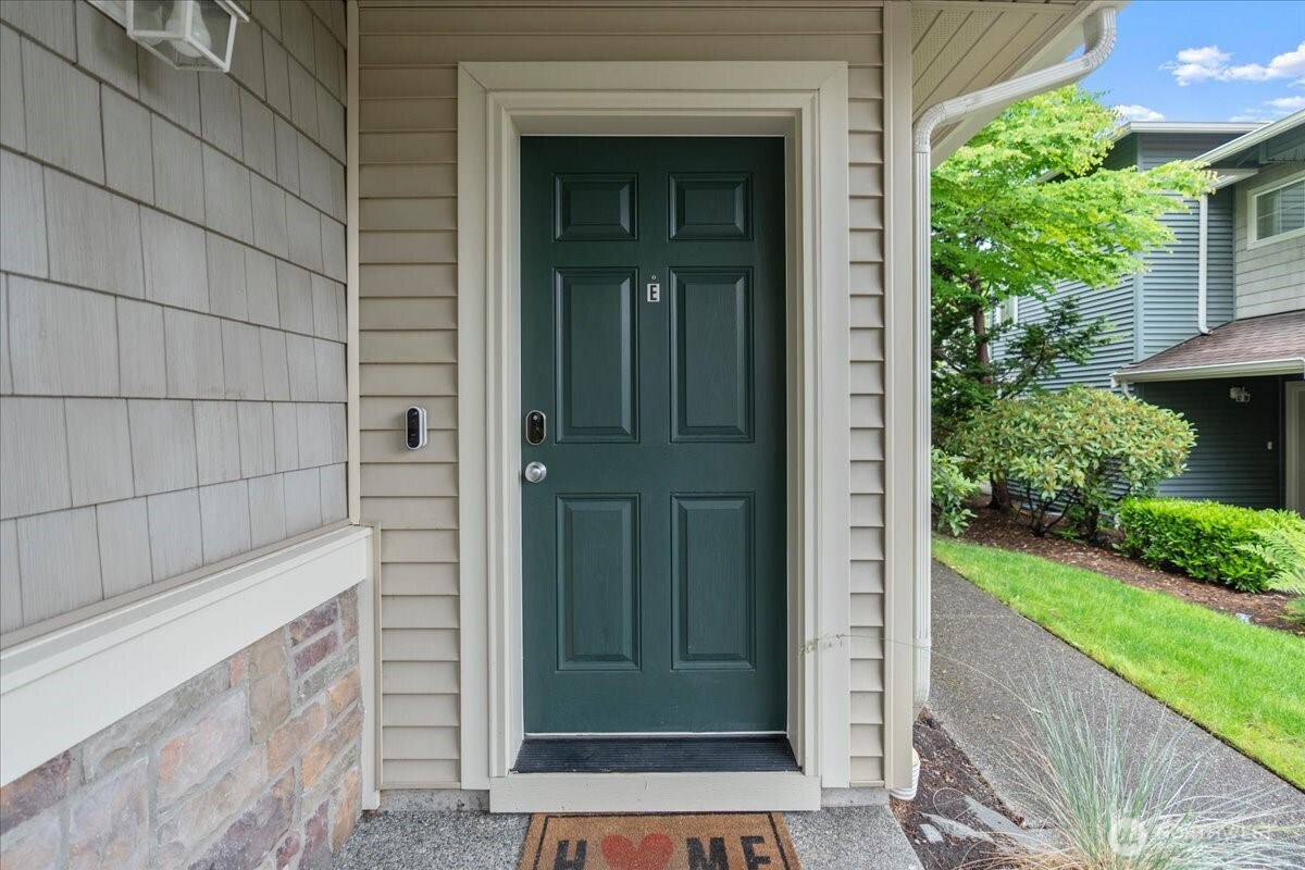 6121 Hazel Avenue SE Auburn WA 98092