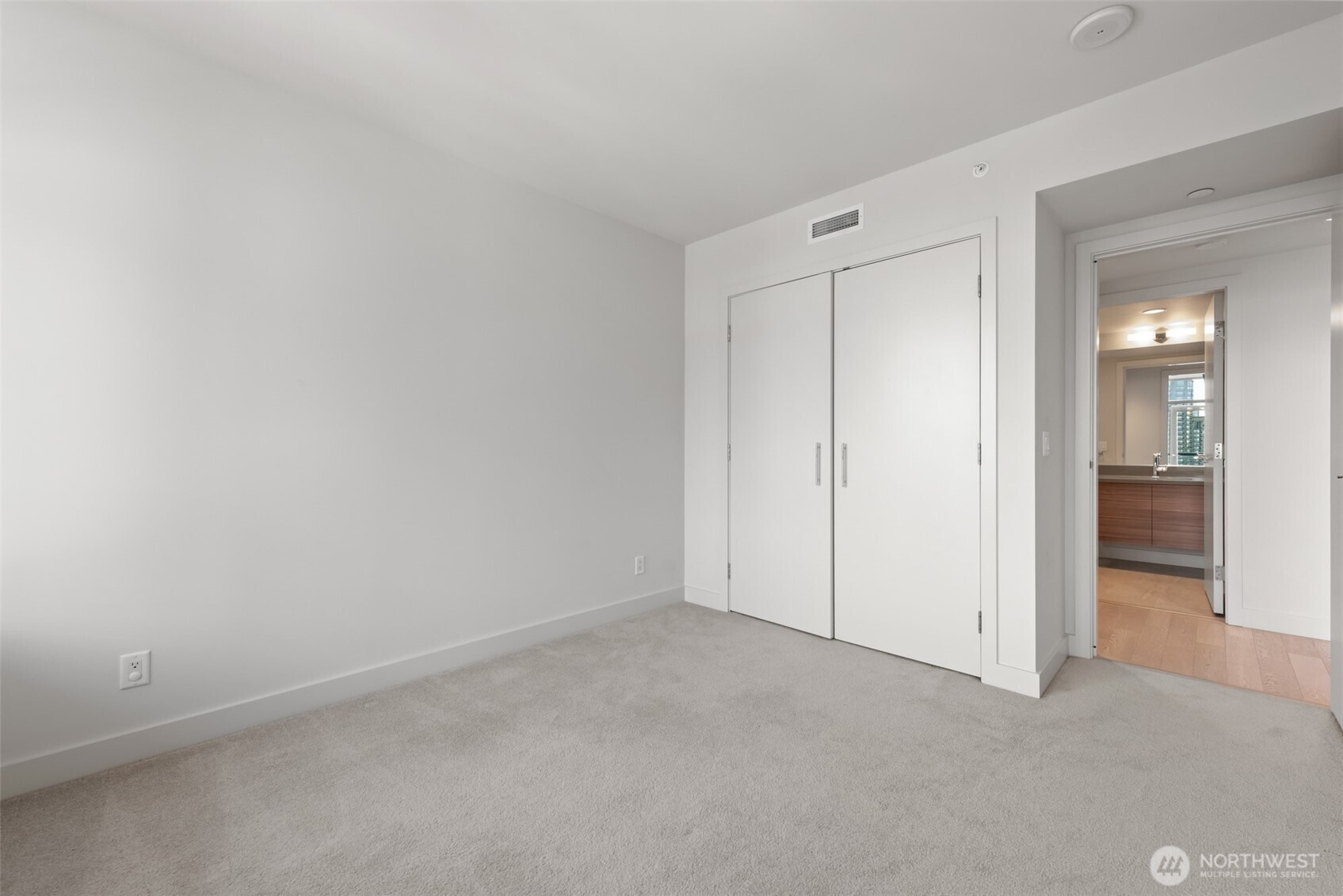 588 Bell Street Seattle WA 98121