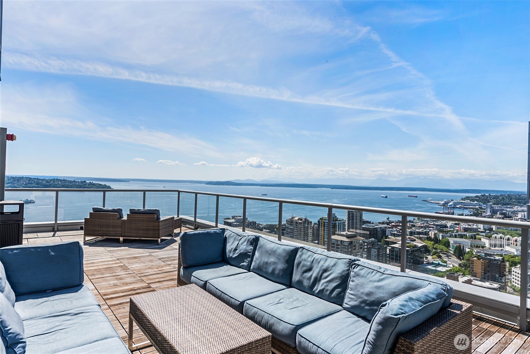 588 Bell Street Seattle WA 98121