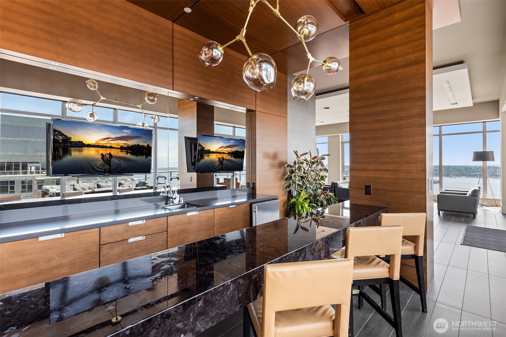 588 Bell Street Seattle WA 98121