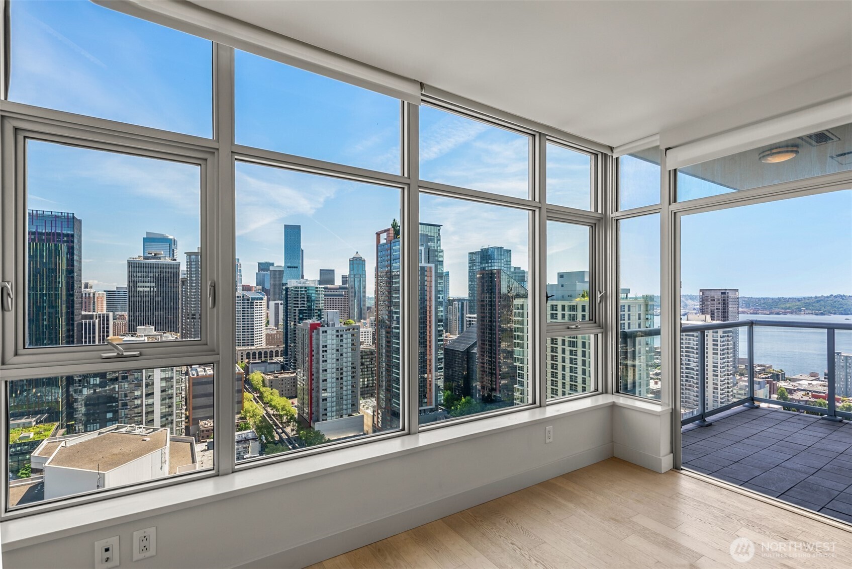 588 Bell Street Seattle WA 98121