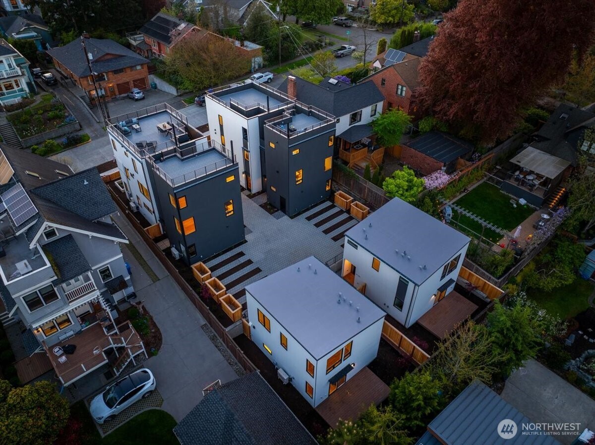 4118 Burke Avenue N Seattle WA 98103