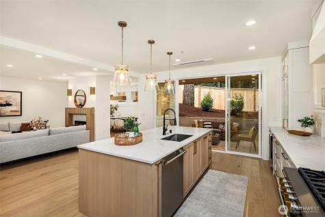 11814 NE 103rd Place Kirkland WA 98033
