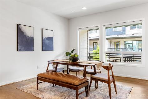 966 6th Avenue NE Issaquah WA 98029