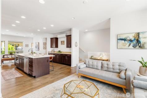 966 6th Avenue NE Issaquah WA 98029