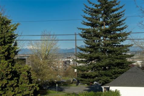 3401 Oaks Avenue Everett WA 98201