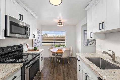 17203 NE 45th Street Redmond WA 98052