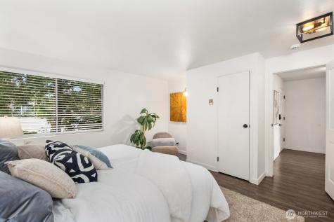 17203 NE 45th Street Redmond WA 98052