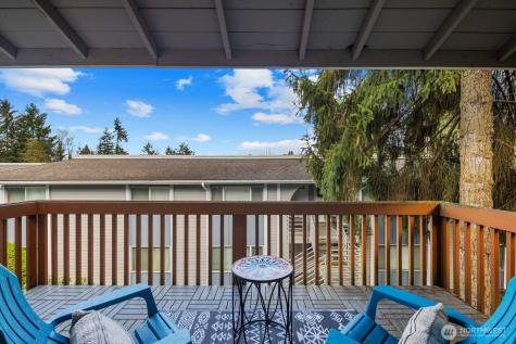 17203 NE 45th Street Redmond WA 98052