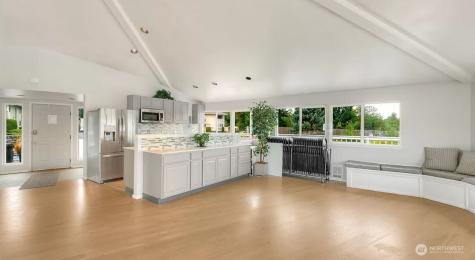 17203 NE 45th Street Redmond WA 98052