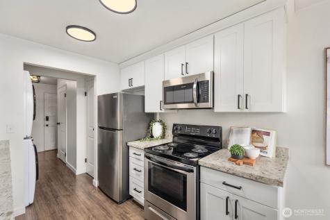 17203 NE 45th Street Redmond WA 98052