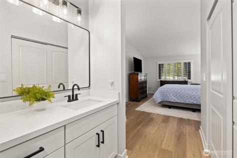 210 Mountain Park Boulevard SW Issaquah WA 98027