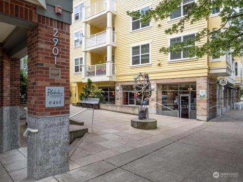 2901 Blakeley Seattle WA 98105