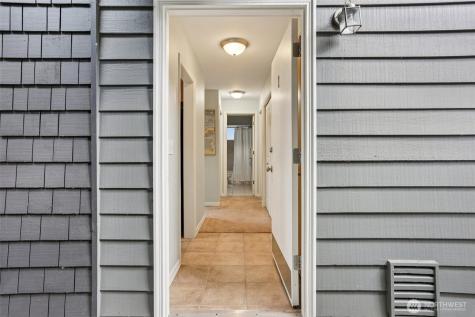1113 Kirkland Avenue Kirkland WA 98033