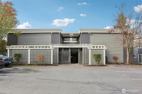 1113 Kirkland Avenue Kirkland WA 98033