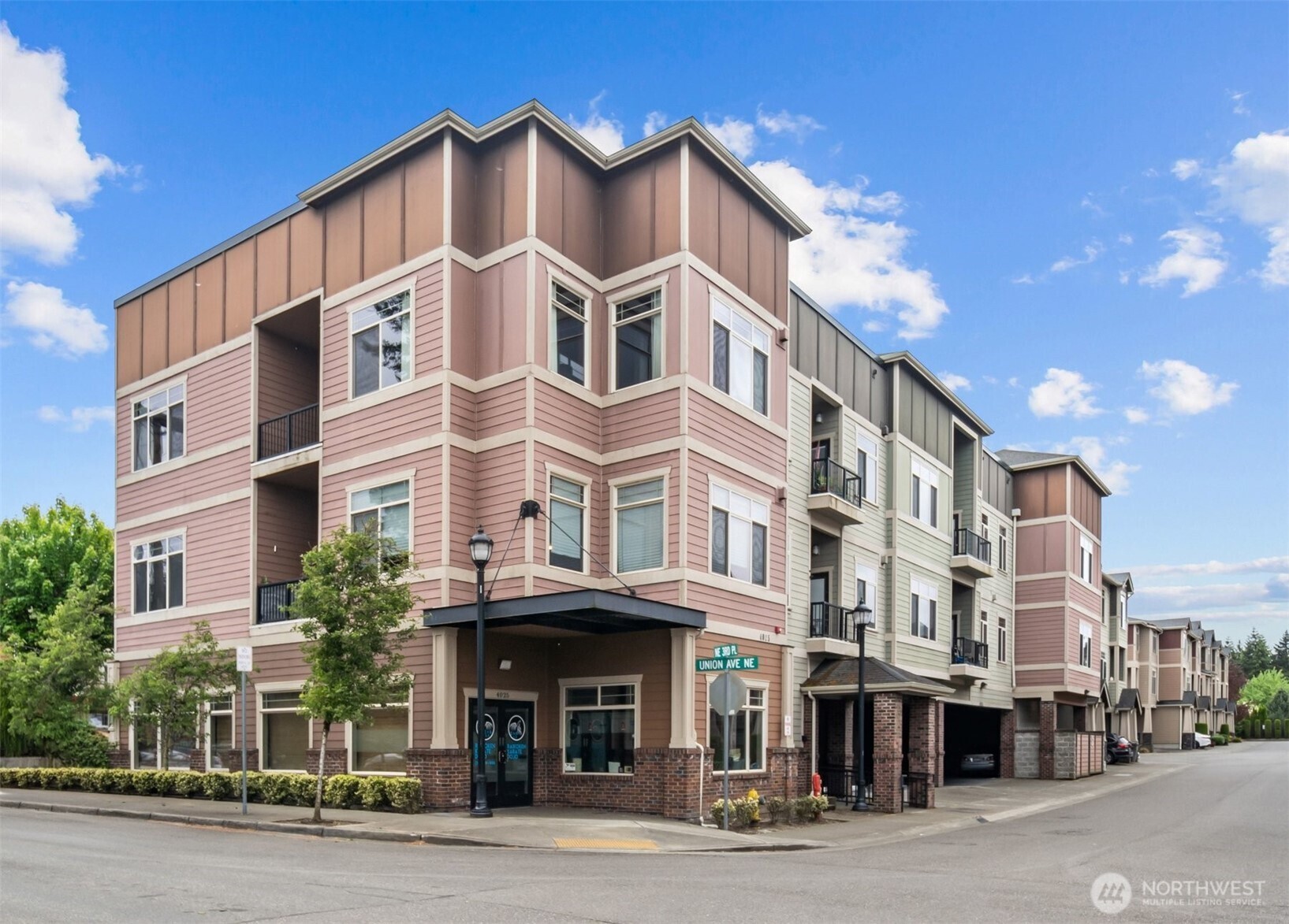 4005 NE 3rd Place Renton WA 98056