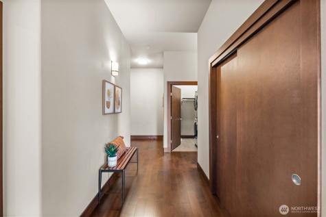 4005 NE 3rd Place Renton WA 98056