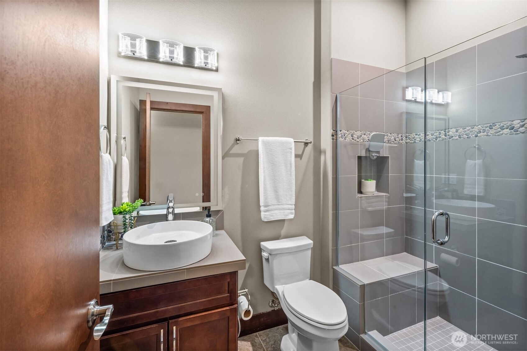 4005 NE 3rd Place Renton WA 98056
