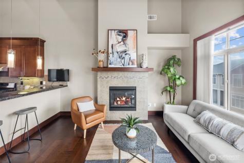 4005 NE 3rd Place Renton WA 98056