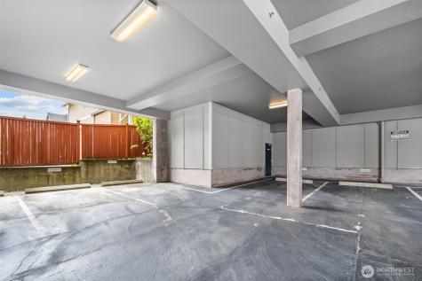 4005 NE 3rd Place Renton WA 98056