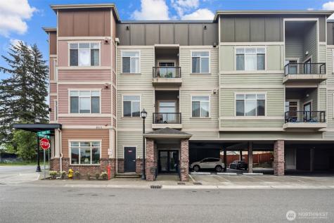 4005 NE 3rd Place Renton WA 98056