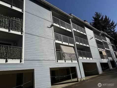 2411 S 248th Street Kent WA 98032