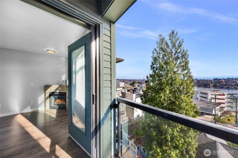 655 Crockett Street Seattle WA 98109