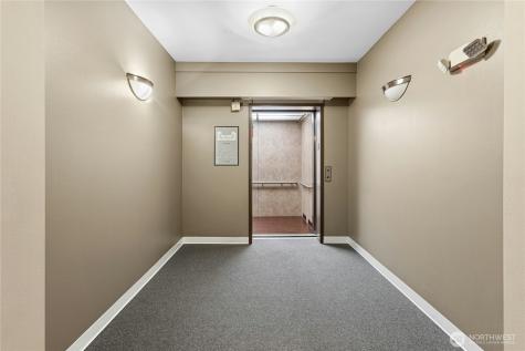1736 10th Avenue NE Issaquah WA 98209