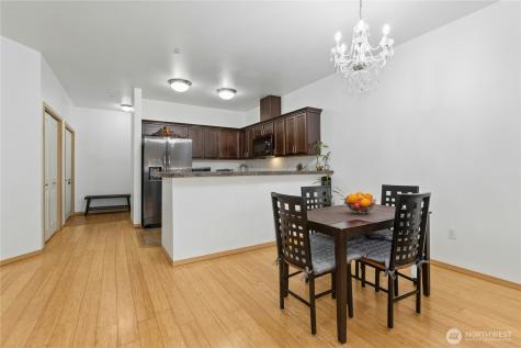 1736 10th Avenue NE Issaquah WA 98209
