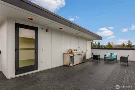 8923 166th Ave NE Redmond WA 98052