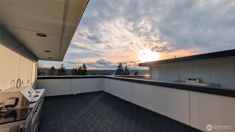 8923 166th Ave NE Redmond WA 98052