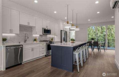 8923 166th Ave NE Redmond WA 98052